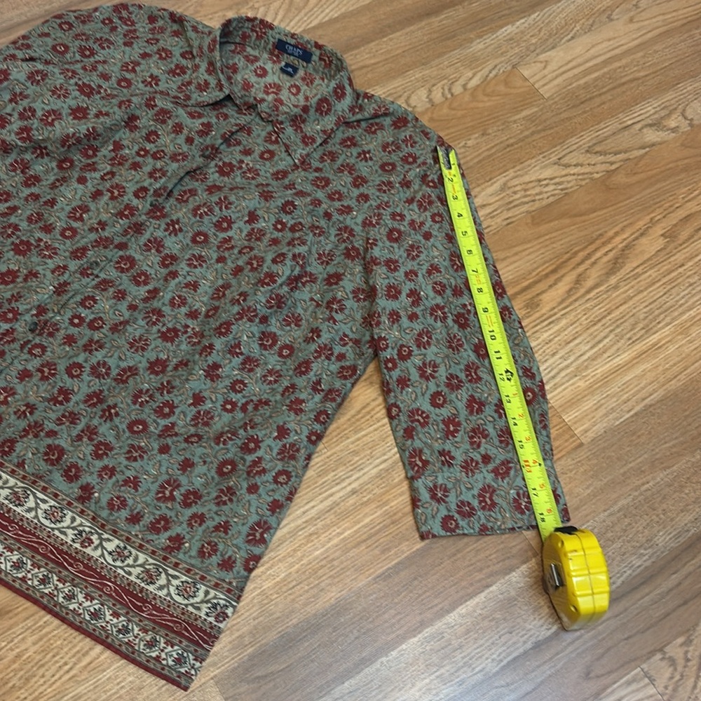 Chaps red orange and olive green floral long sleeve collared blouse. Size 2X. - Picture 16 of 17